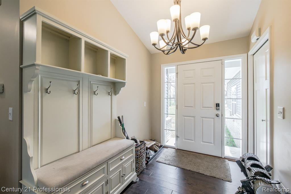 10207 DODGE Road, Otisville, MI 48463 — Photo 11