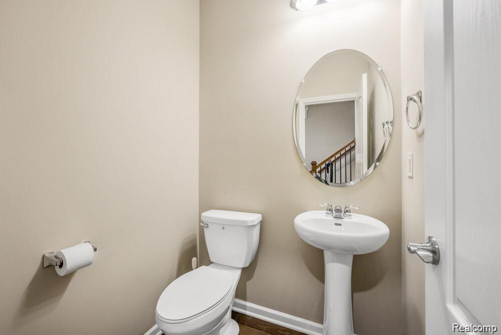 1674 Addison Circle, Walled Lake, MI 48390 — Photo 12
