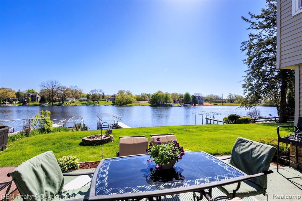 8081 Granada Avenue, Brighton, MI 48114 — Photo 56