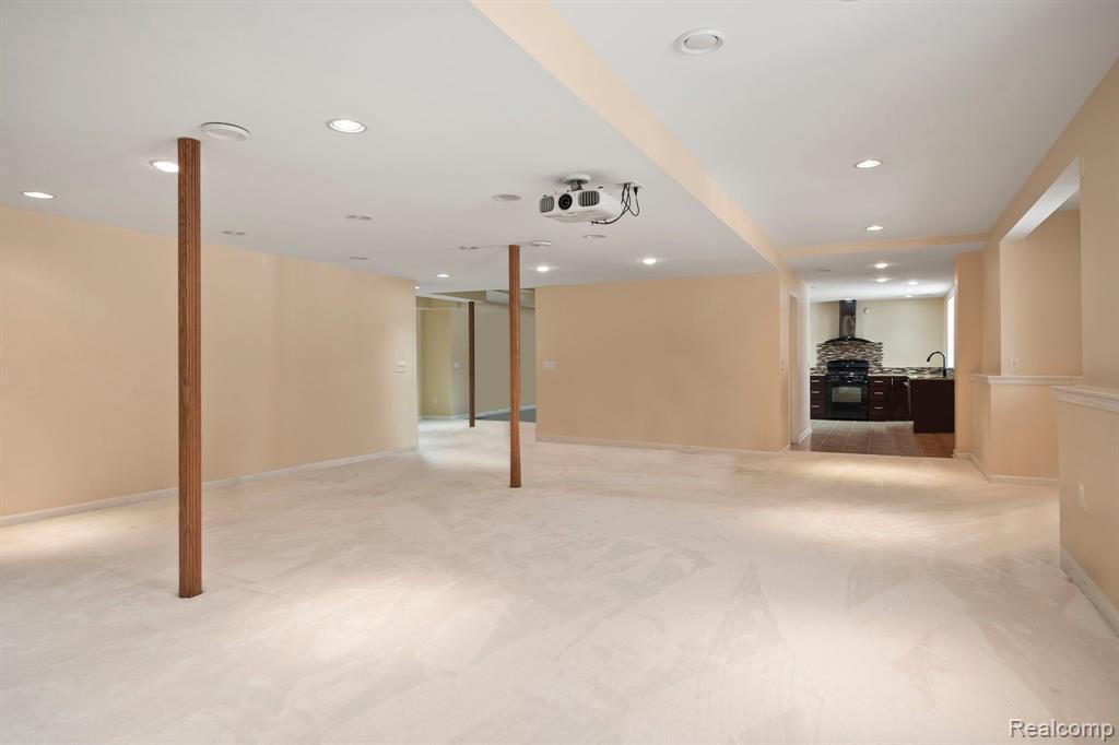 7850 TIMBERLANE Trail, West Bloomfield, MI 48323 — Photo 23