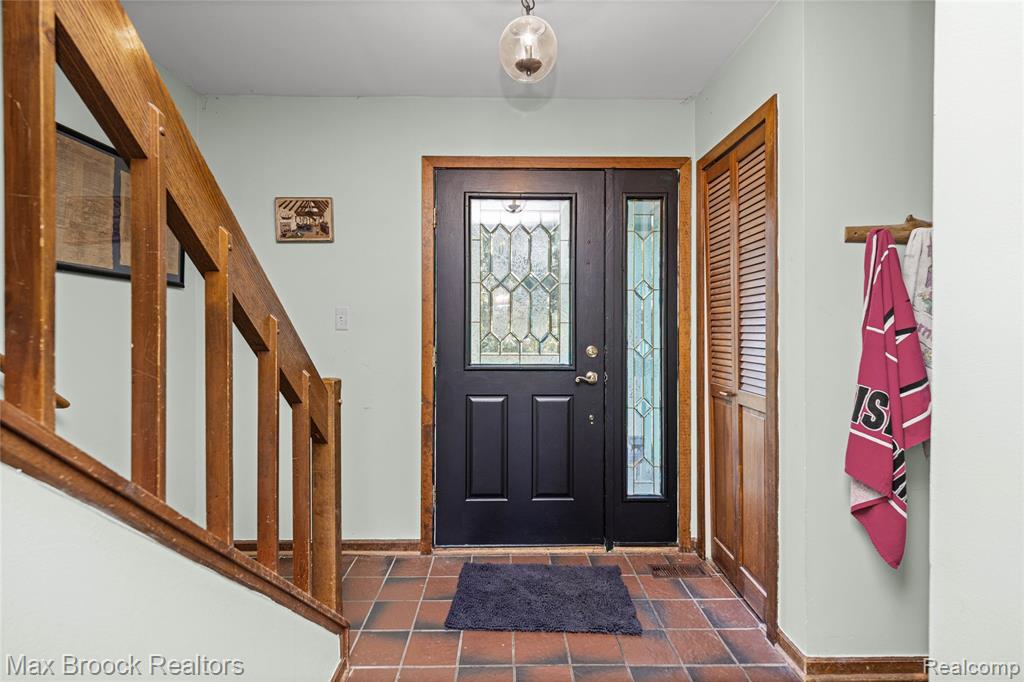 4622 Fleck Drive, Hartland, MI 48430 — Photo 7