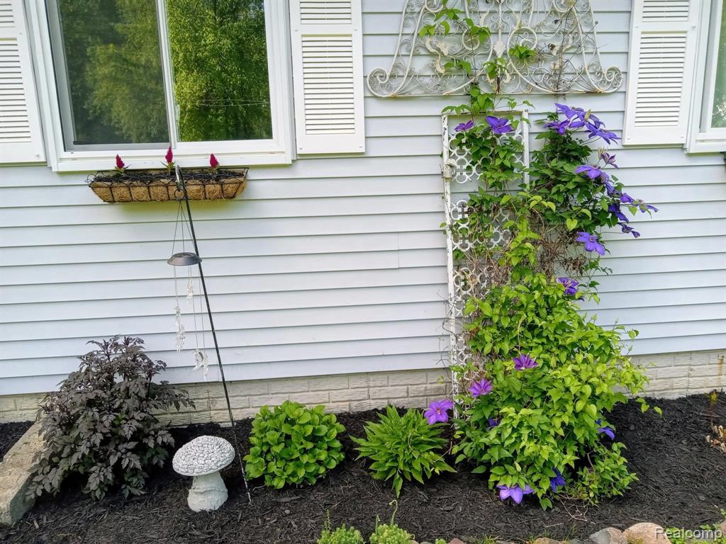 2401 E Farrand Road, Clio, MI 48420 — Photo 33