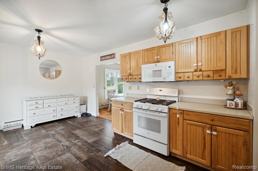 5160 PRESTON Road, Howell, MI 48855 — Photo 10