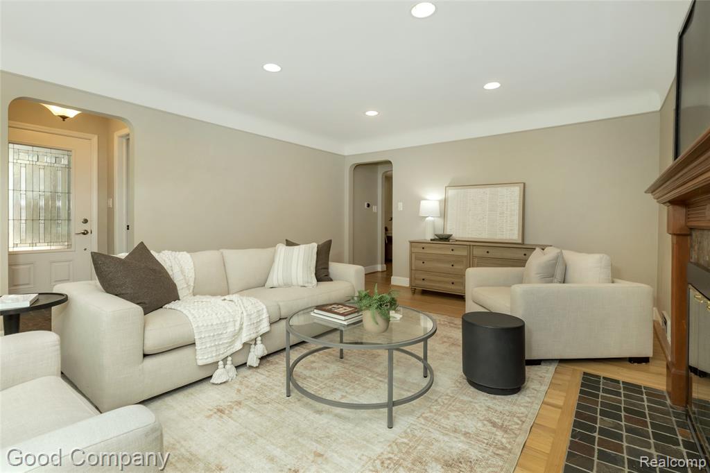 802 Orchard View Drive, Royal Oak, MI 48073 — Photo 5