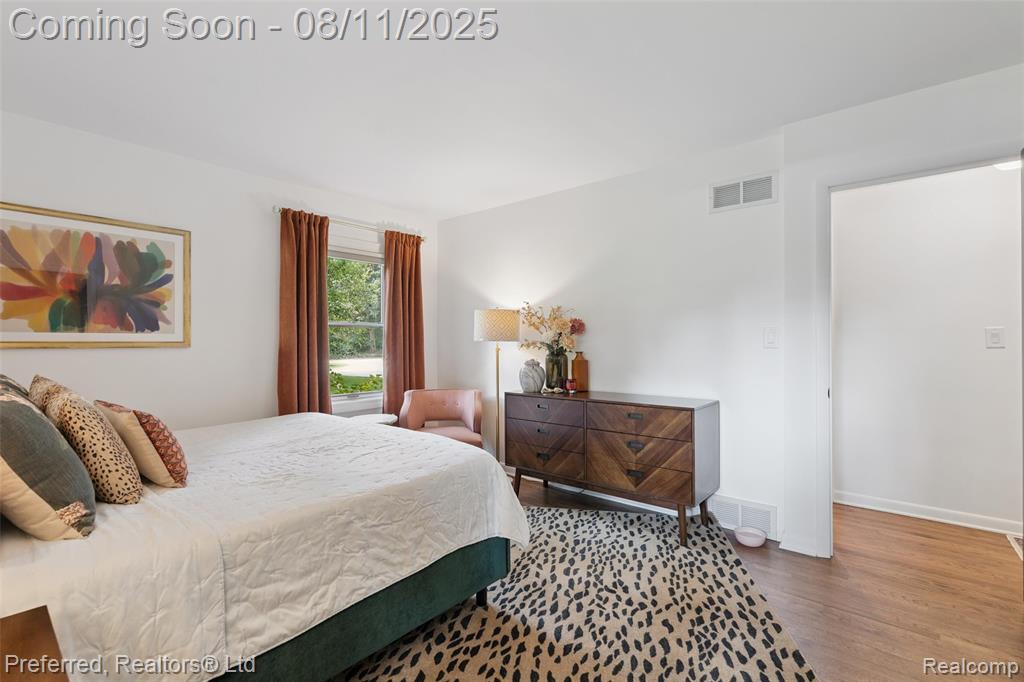 562 Burns Road, Milford, MI 48381 — Photo 18