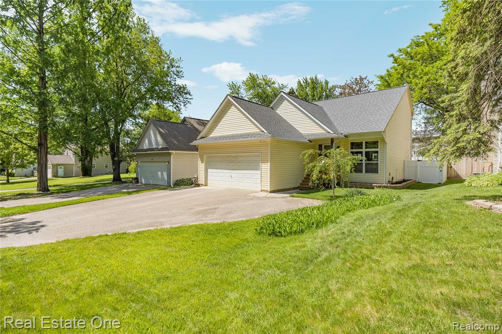 344 N Lake Angelus Road, Auburn Hills, MI 48326 — Photo 6