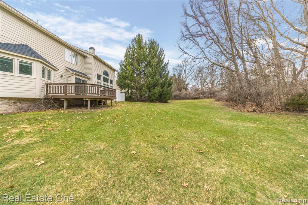 6246 Lindsay Court, West Bloomfield, MI 48324 — Photo 48