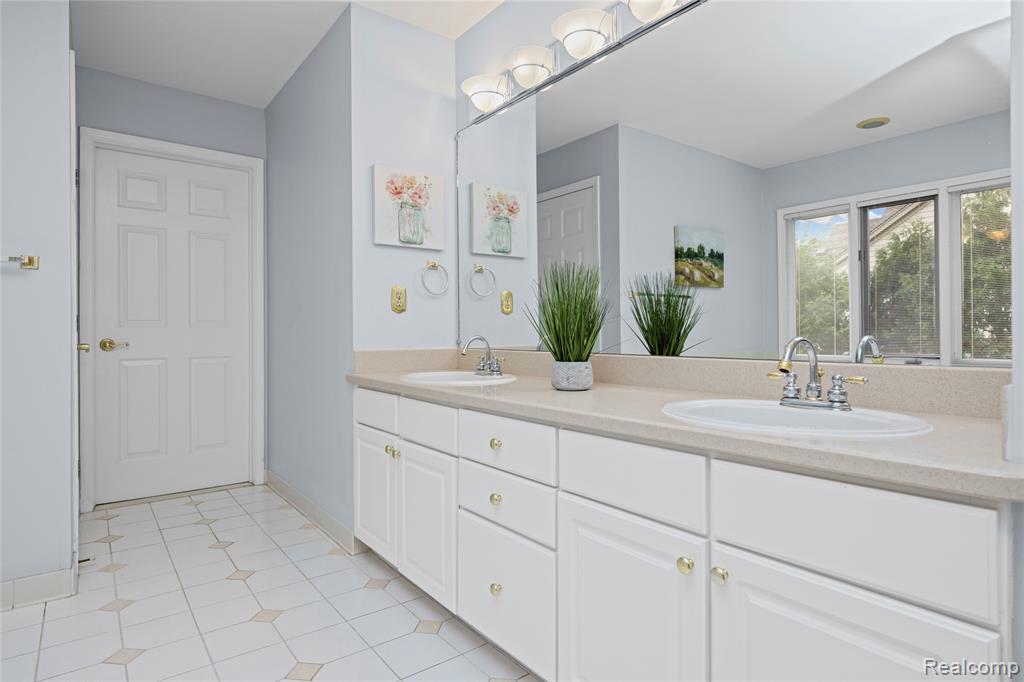 39566 Danielle Drive, Northville, MI 48167 — Photo 32