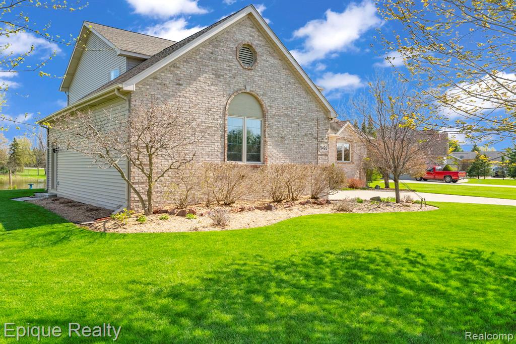 9493 Aspen View Drive, Grand Blanc, MI 48439 — Photo 4