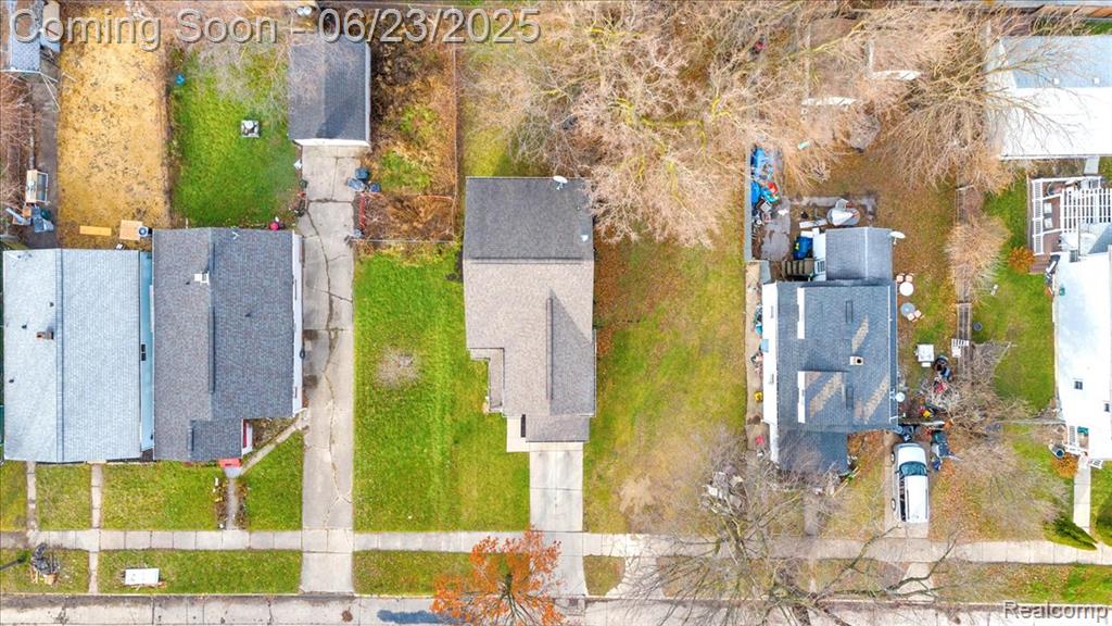 417 E BERNHARD Avenue, Hazel Park, MI 48030 — Photo 37