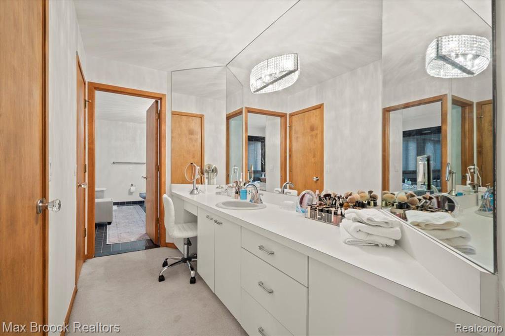 6362 CHARLES Drive, West Bloomfield, MI — Photo 36