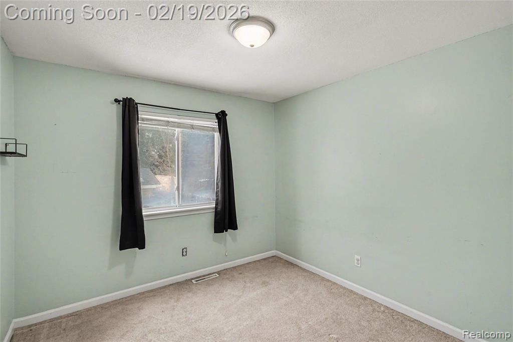 712 Bush Street, Linden, MI 48451 — Photo 14