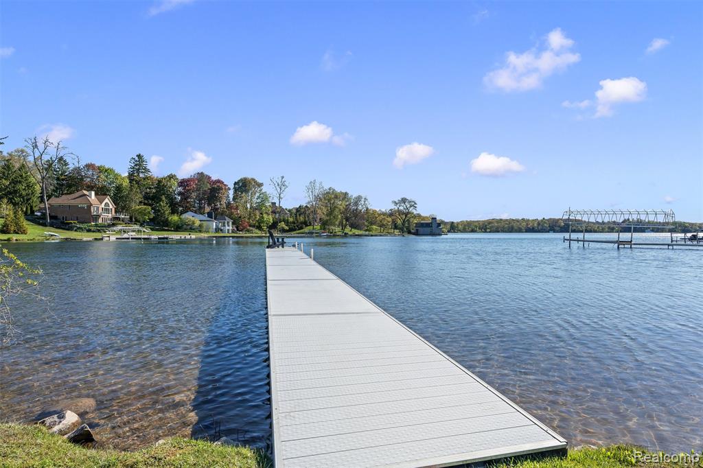2440 Lake Angelus Lane, Lake Angelus, MI 48326 — Photo 40