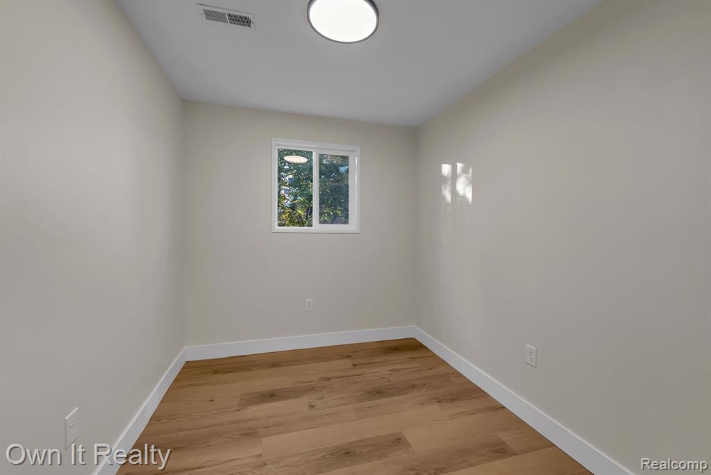 4316 Lakewood Street, Detroit, MI 48215 — Photo 17