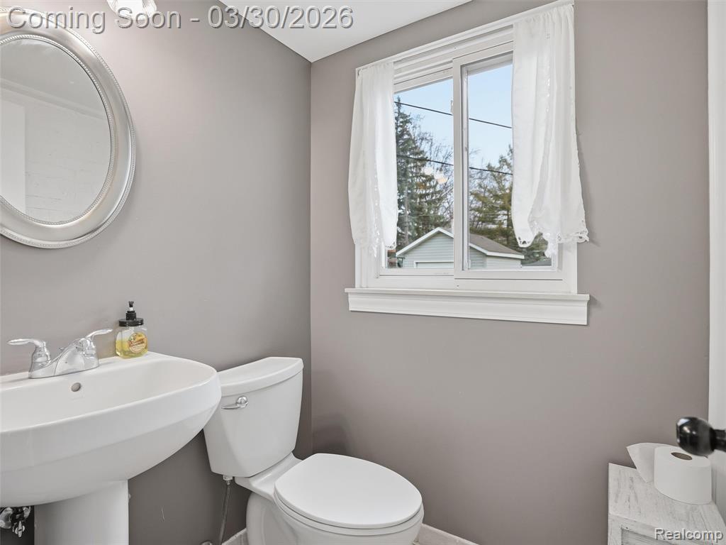 40326 William Drive, Sterling Heights, MI 48313 — Photo 26
