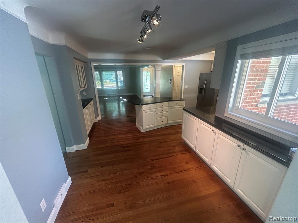 760 S EVERGREEN Street, Plymouth, MI 48170 — Photo 18