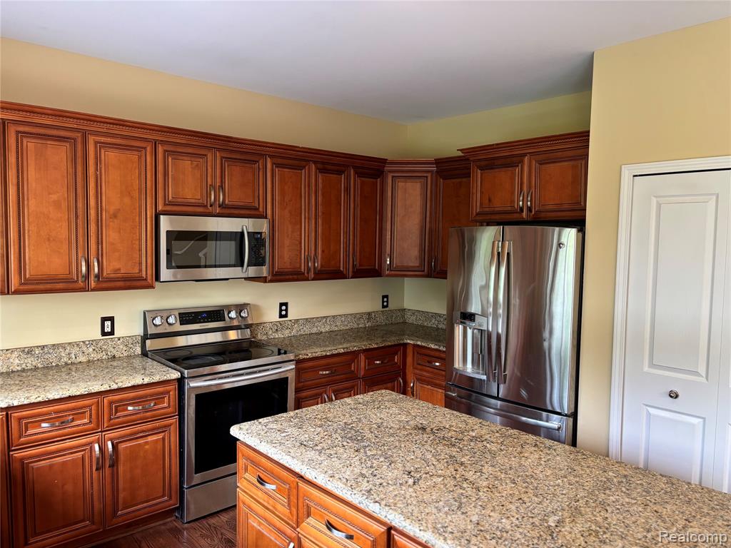 466 Ivy Lane, Troy, MI 48098 — Photo 7