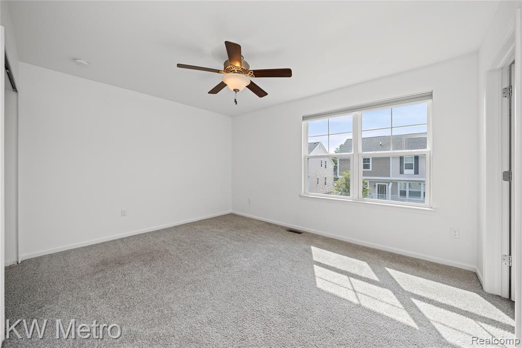 4636 Bradley Circle, Troy, MI 48085 — Photo 15