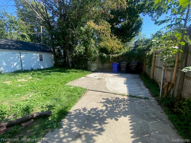 16918 Chandler Park Drive, Detroit, MI 48224 — Photo 57