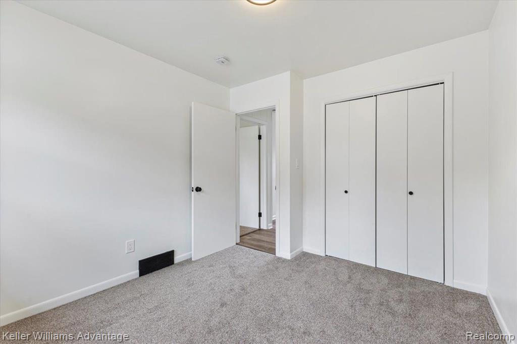 538 HENDRICKSON Boulevard, Clawson, MI — Photo 25