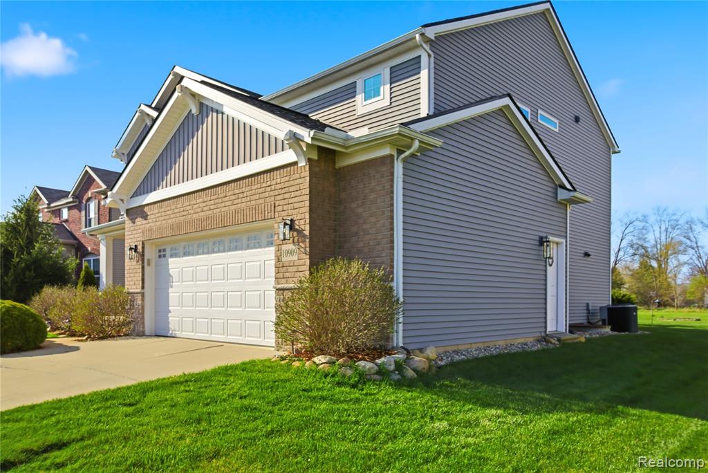 10909 Bouldercrest Drive, South Lyon, MI 48178 — Photo 5