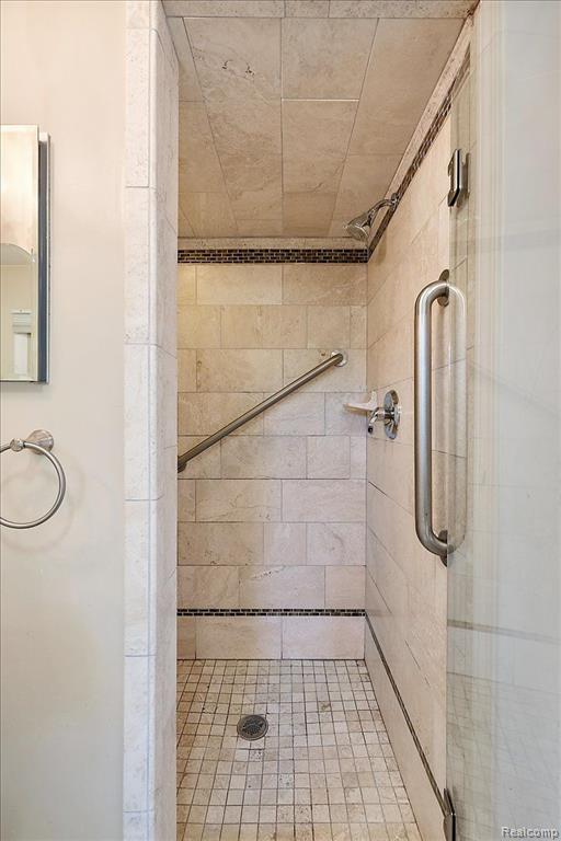 4363 SUNNINGDALE Drive, Bloomfield Hills, MI 48302 — Photo 55
