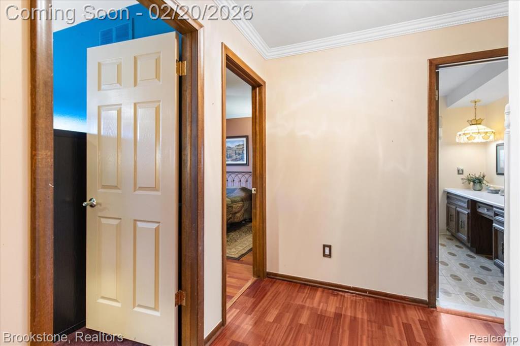15303 Lincolnshire Lane, Fraser, MI 48026 — Photo 13