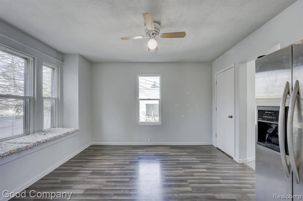 813 S Center Street, Royal Oak, MI 48067 — Photo 8