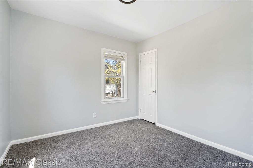 4835 WOODWARD Street, Wayne, MI 48184 — Photo 17