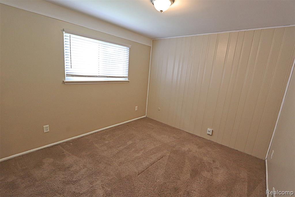 8250 N Henry Ruff Road, Westland, MI — Photo 17