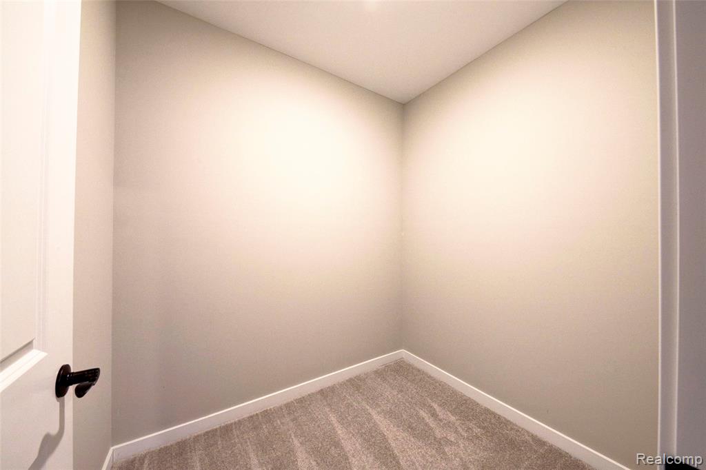 688 Round Rock Drive, Howell, MI 48843 — Photo 55