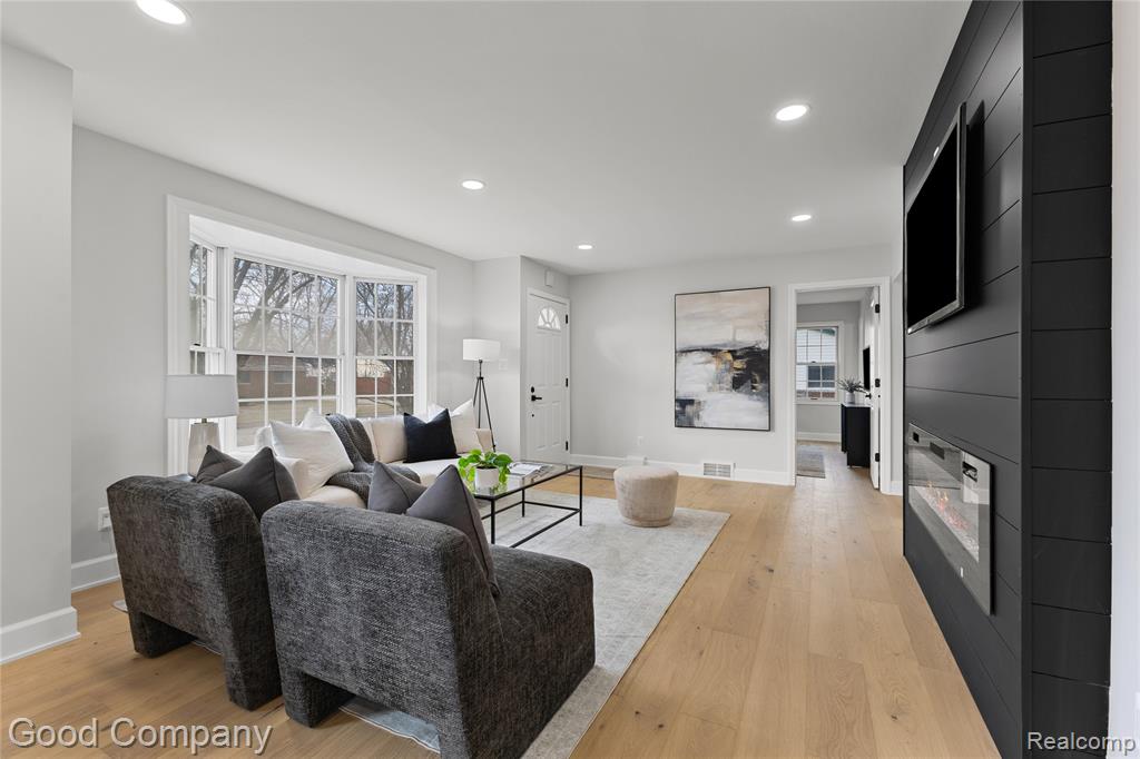 28280 Roy Street, Saint Clair Shores, MI 48081 — Photo 14