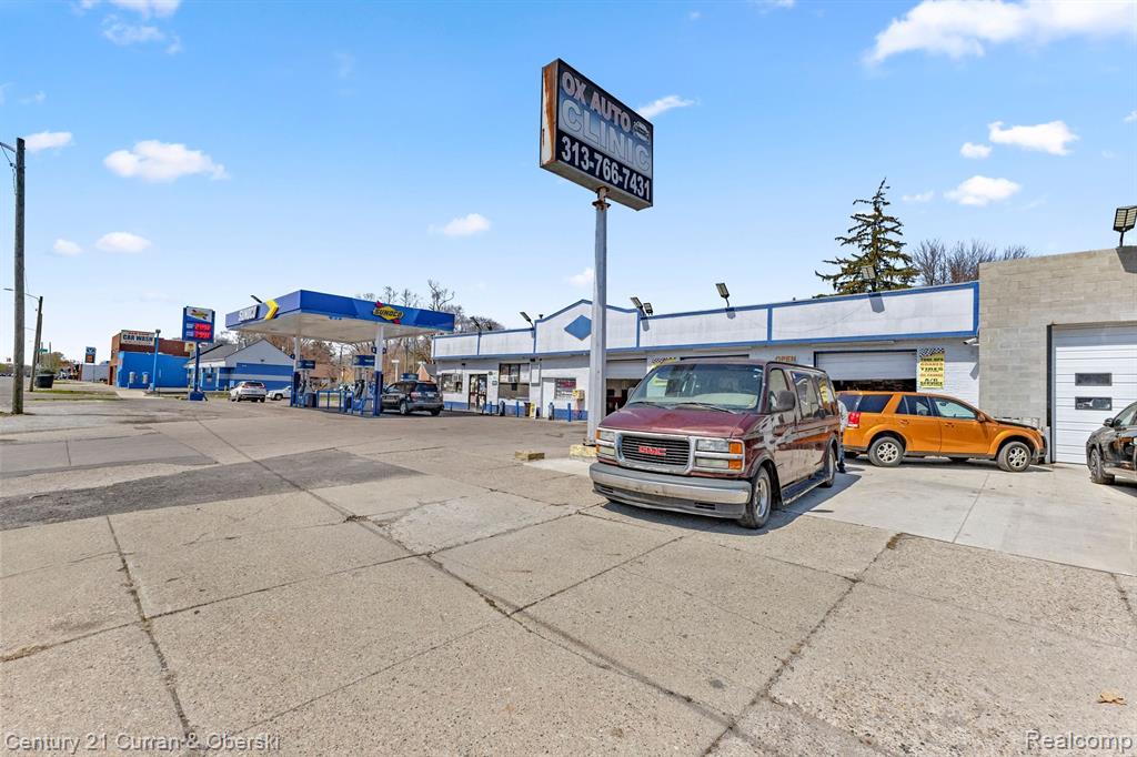20630 W Seven Mile Road, Detroit, MI 48219 — Photo 12