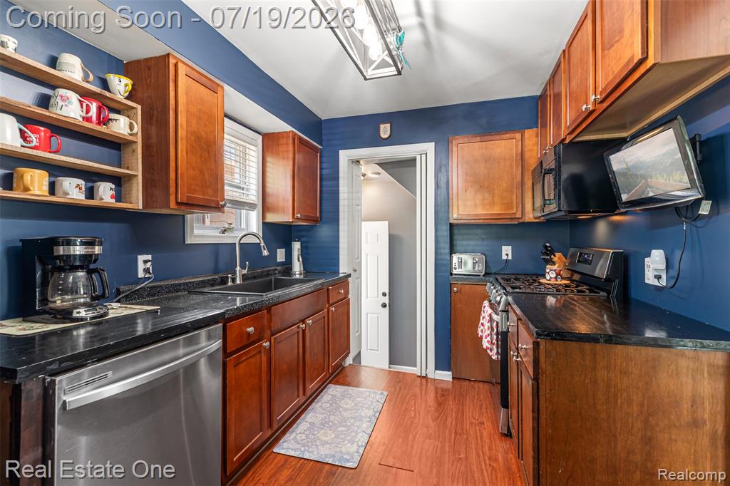 483 Kings Highway, Wyandotte, MI 48192 — Photo 7