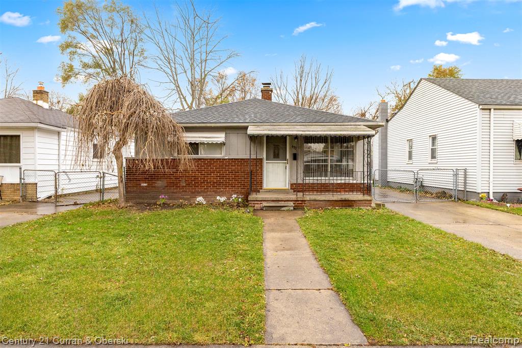 4924 Pelham Street, Dearborn Heights, MI 48125 — front exterior