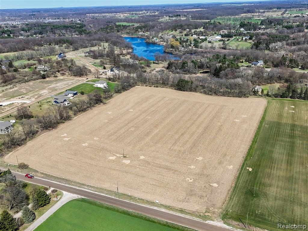 7680 Parshallville Road, Hartland, MI 48430 — Photo 28