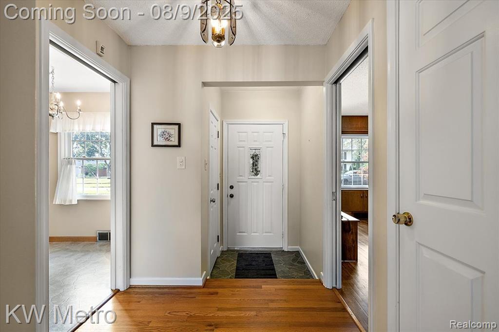 18241 Dunblaine Avenue, Beverly Hills, MI 48025 — Photo 23