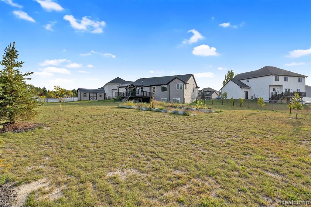 8185 Hidden Cove Court, Grand Blanc, MI 48439 — Photo 53