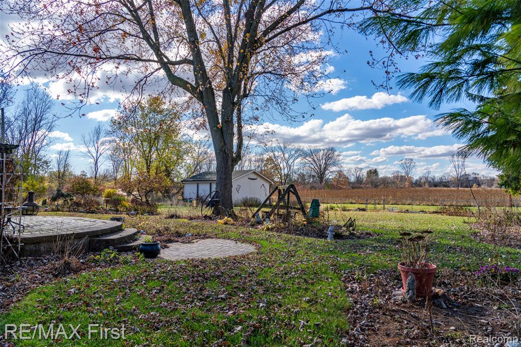 65301 Omo Road, Lenox, MI 48050 — Photo 15