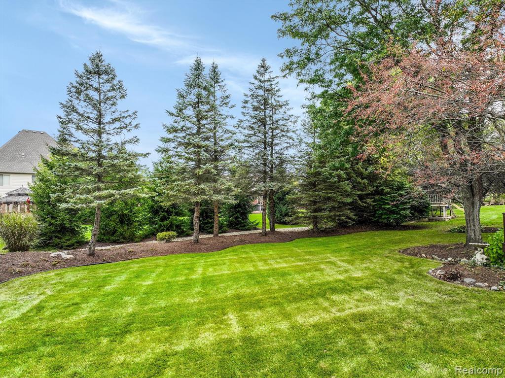 4214 Oak Tree Circle, Rochester, MI 48306 — Photo 55