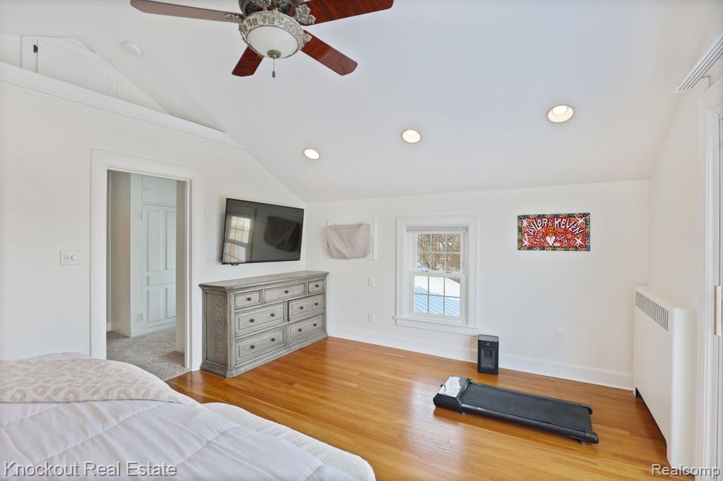 5383 Riverview Drive, Bridgeport, MI 48722 — Photo 32