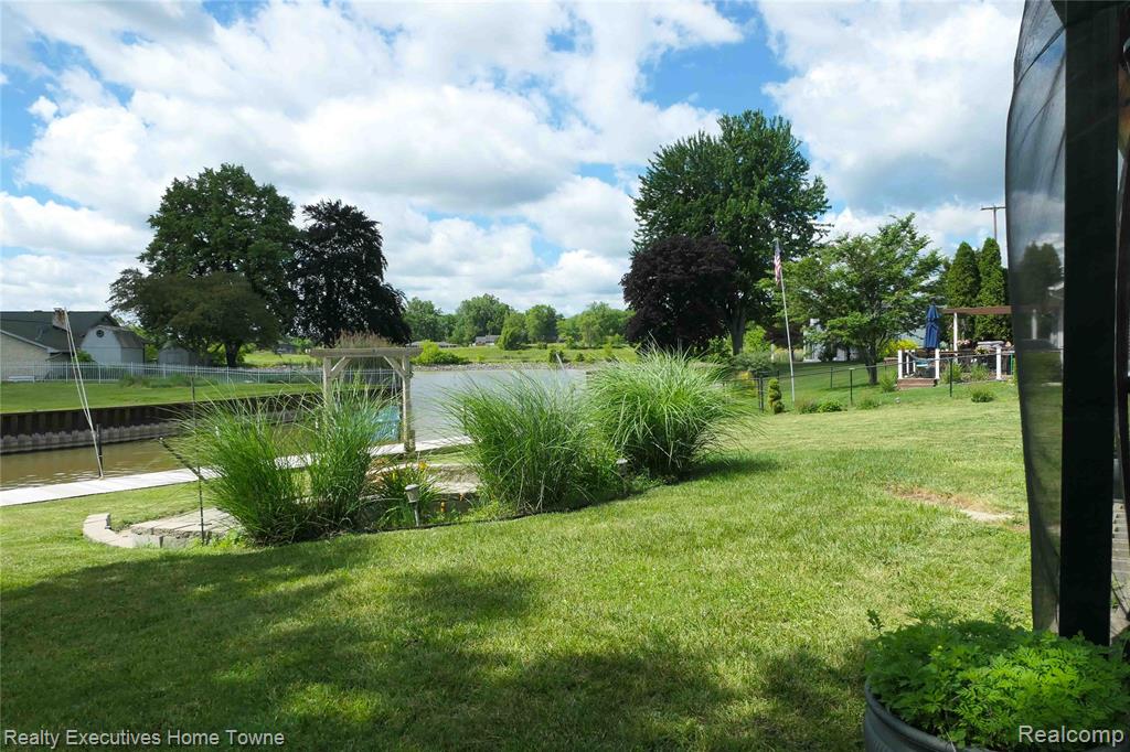 2854 ELMWOOD Street, Port Huron, MI 48060 — Photo 36