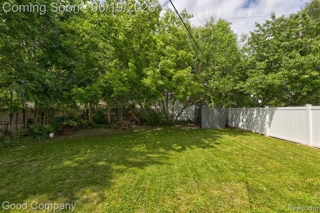 521 E Chesterfield Street, Ferndale, MI 48220 — Photo 26