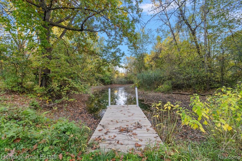 827 Alberta Street, Auburn Hills, MI 48326 — Photo 3