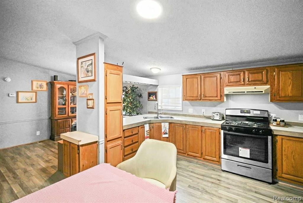 39200 Harbor, New Boston, MI 48164 — Photo 5
