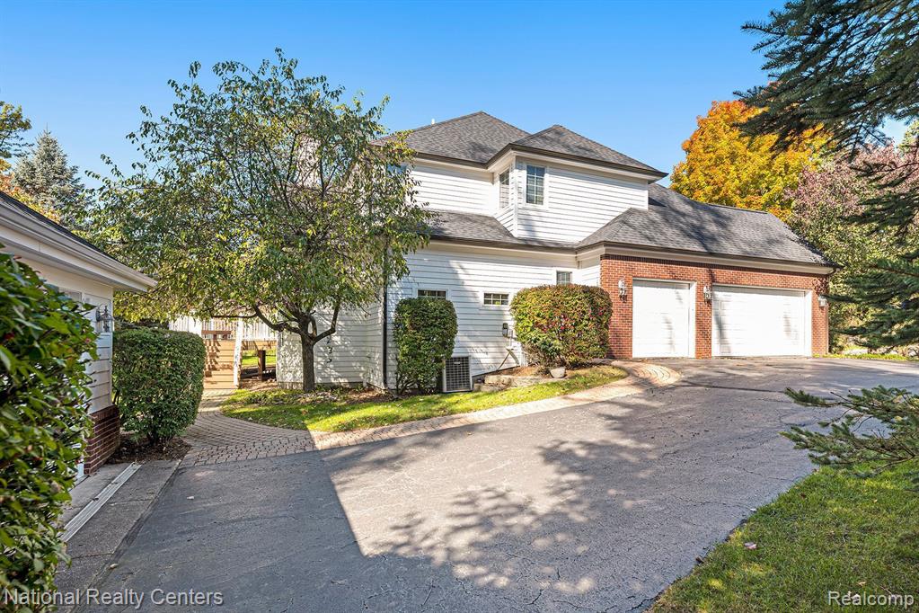 6370 ORION Road, Rochester Hills, MI 48306 — Photo 39