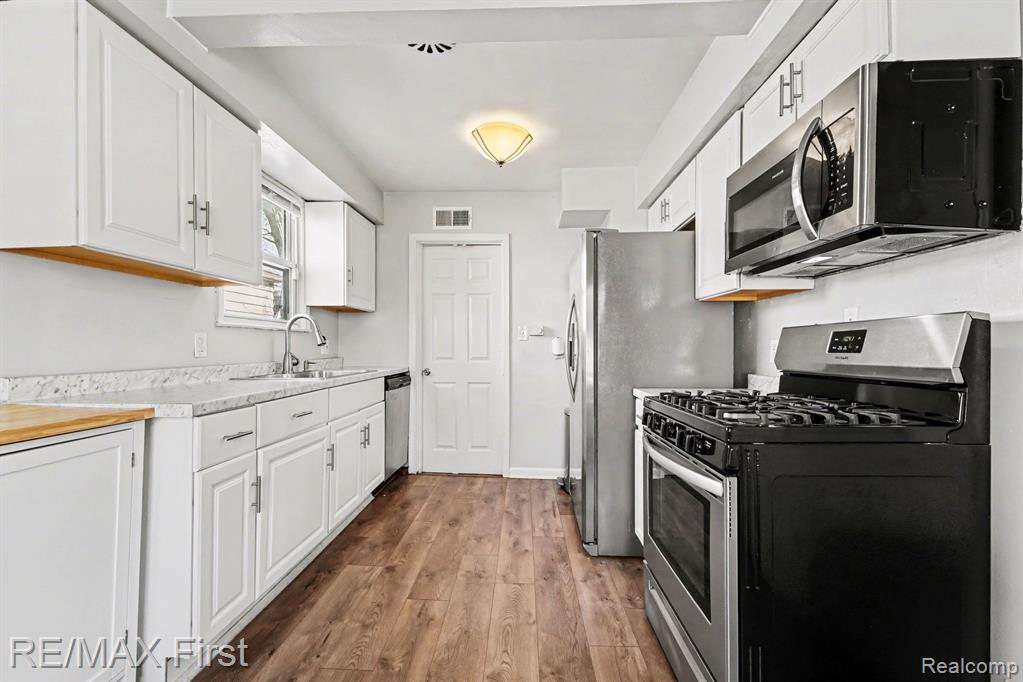 24310 Kipling Street, Oak Park, MI 48237 — Photo 6