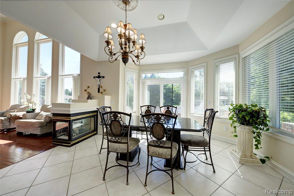 4935 Maceri Circle, Sterling Heights, MI 48314 — Photo 9