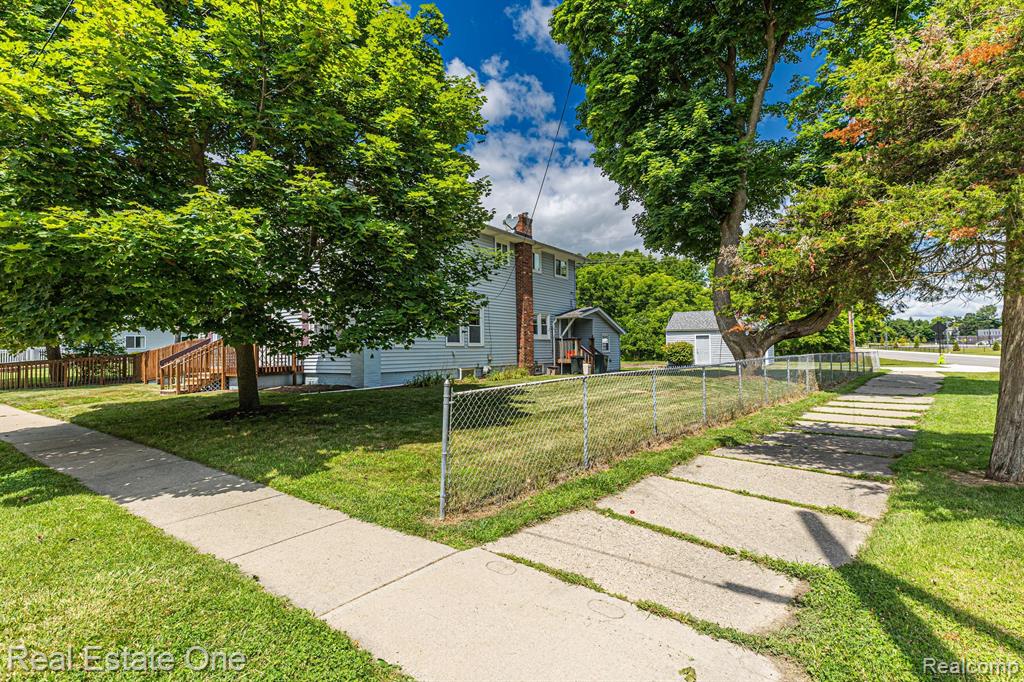 447 E JACKSON Street E, Lake Orion, MI 48362 — Photo 5