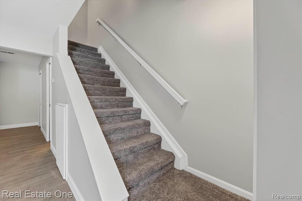 874 N Main Street, Milford, MI 48381 — Photo 7